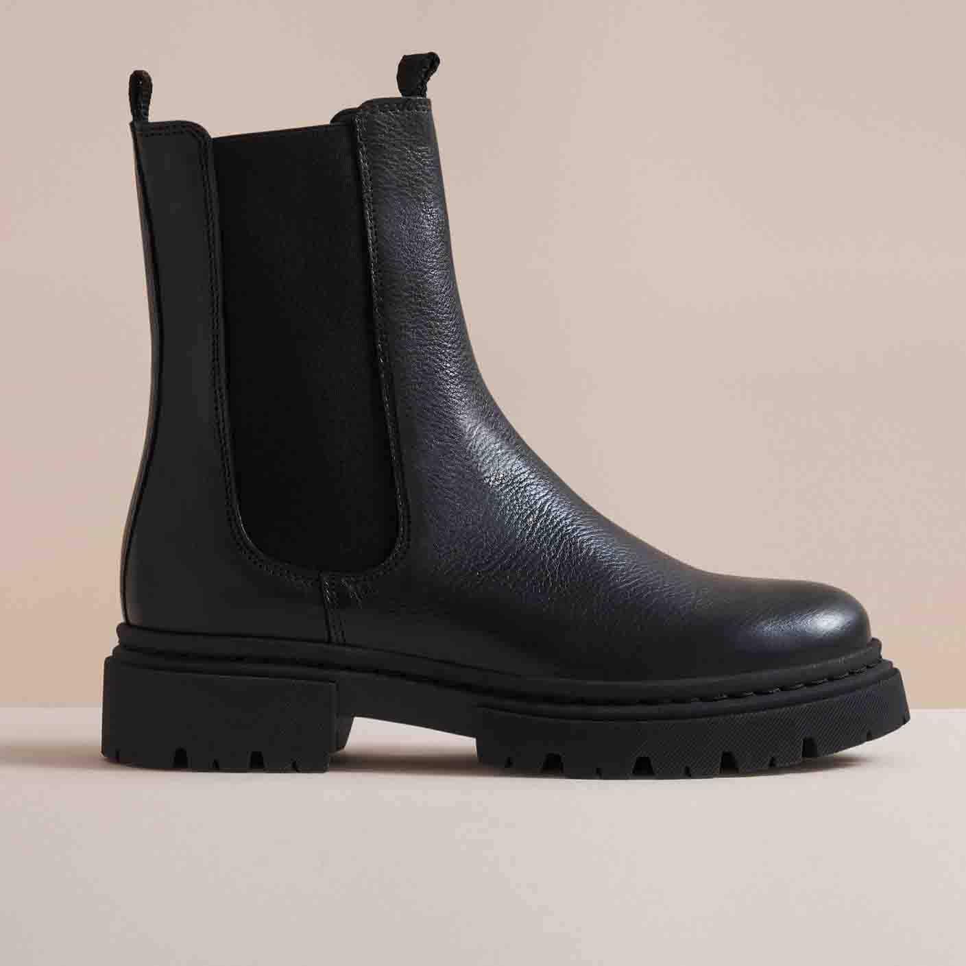 BLAKE BLACK CHELSEA BOOT – Hudson London