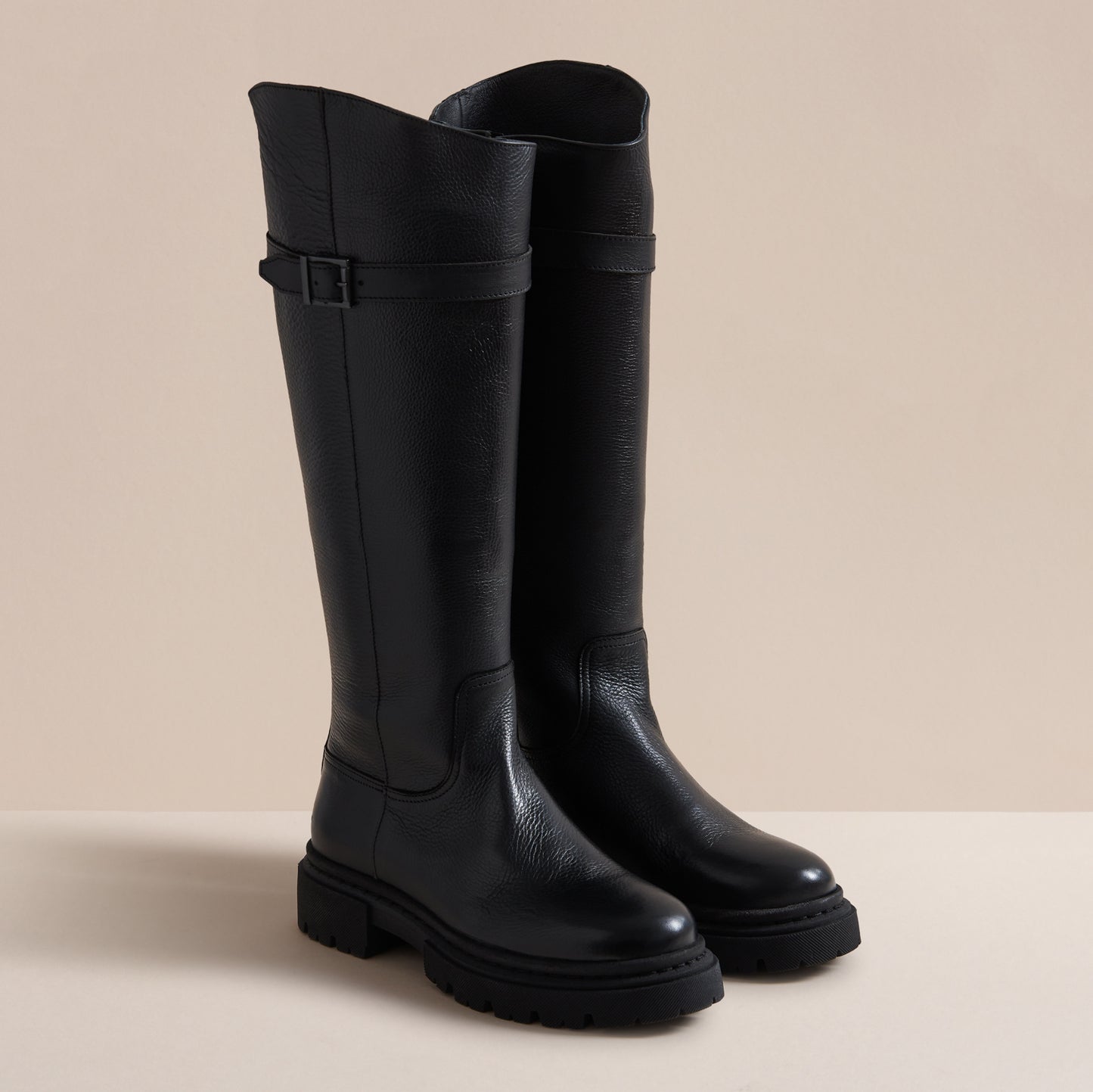 CALI BLACK LEATHER BOOT