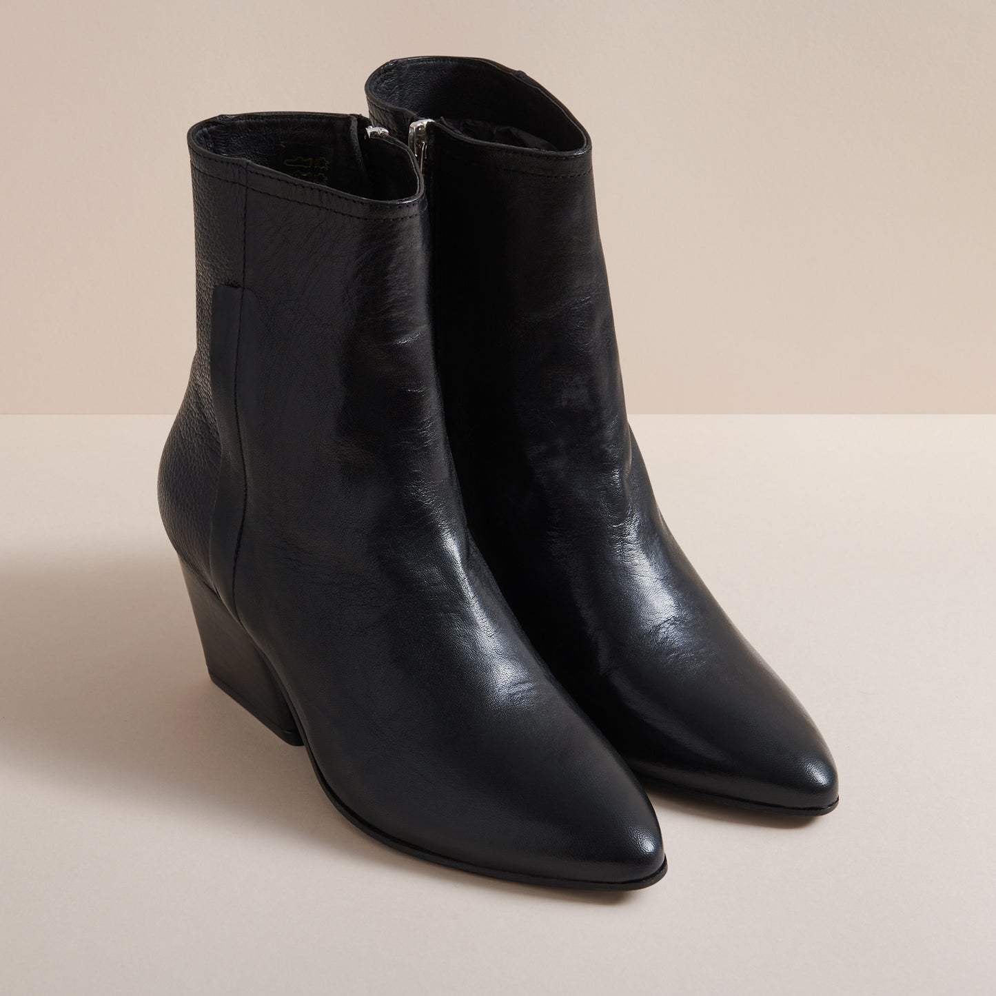 ELM BLACK HEELED ZIP BOOT