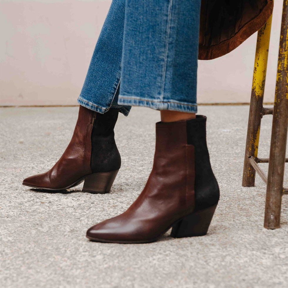 ELM BROWN HEELED ZIP BOOT