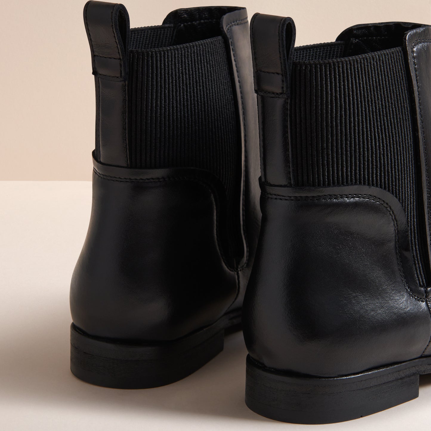 FREYA BLACK CHELSEA BOOT