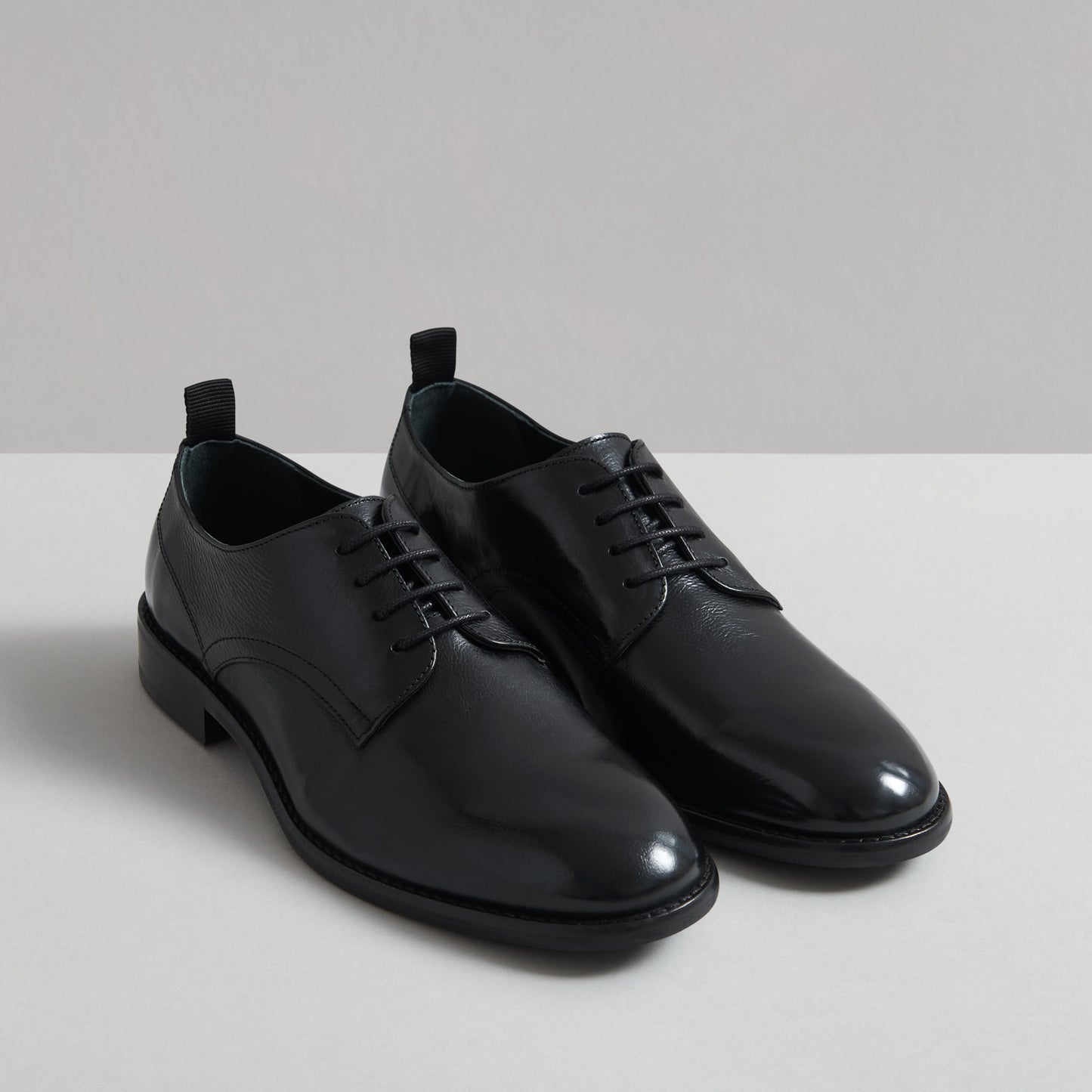 DARWIN BLACK VEG TAN DERBY