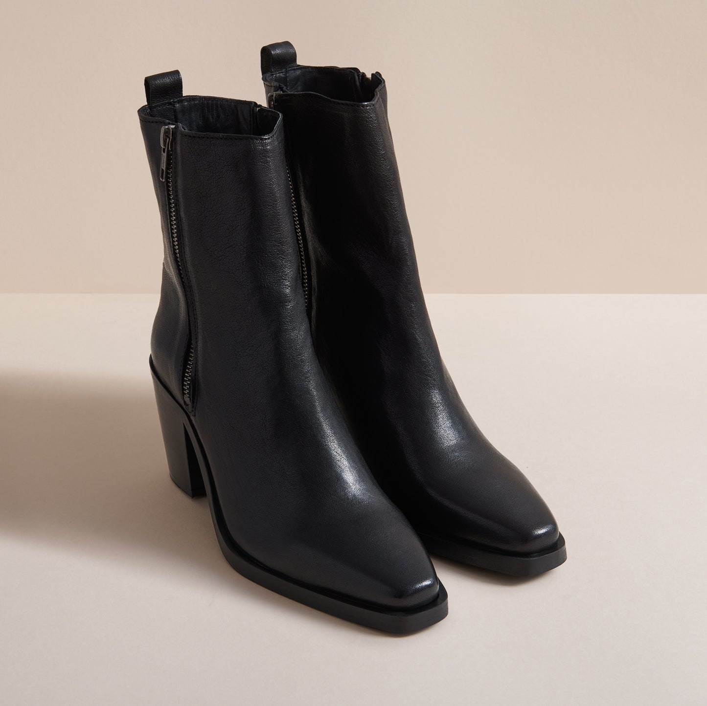 REY BLACK ZIP BOOT