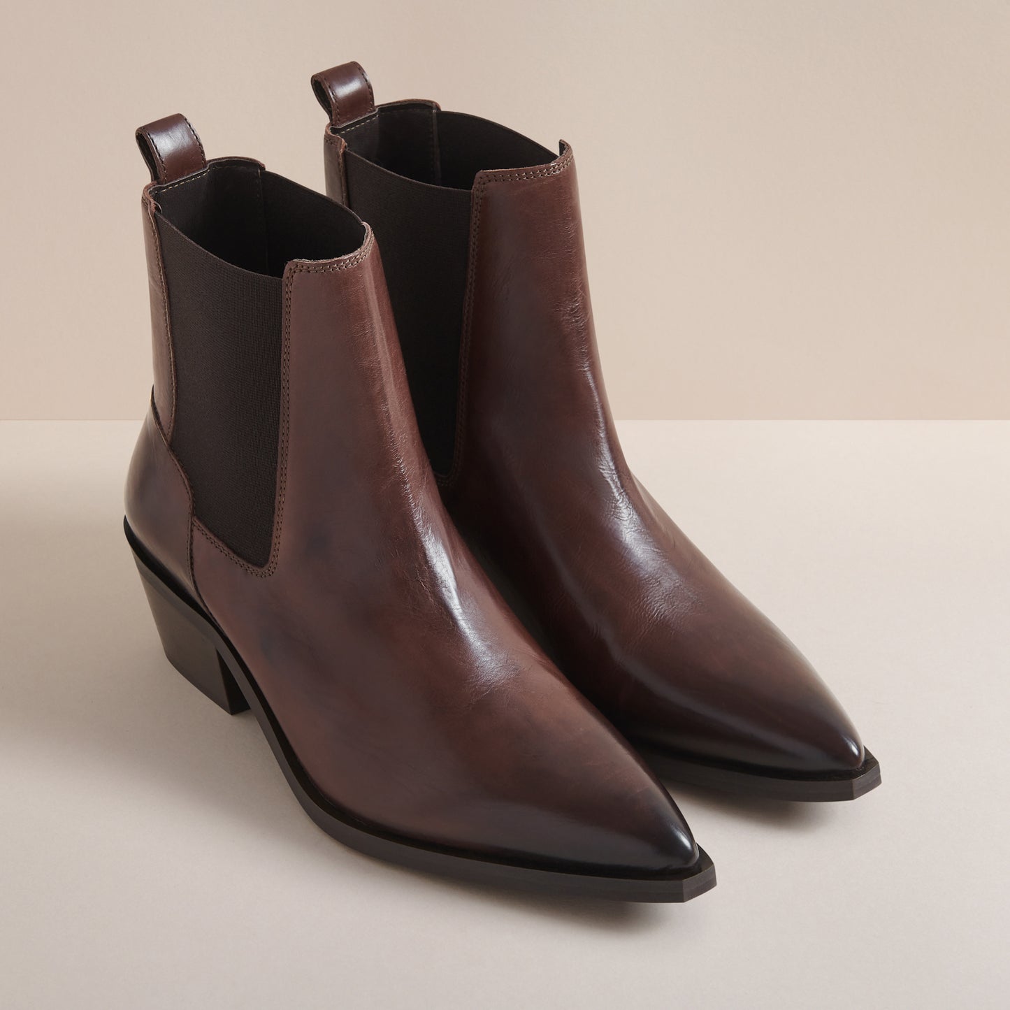 BOA BROWN VEG TAN CHELSEA BOOT