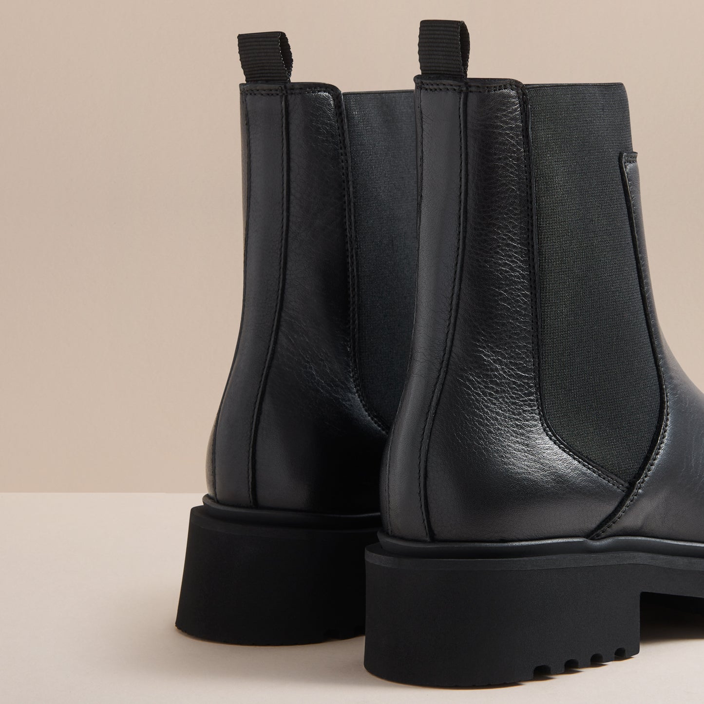 DAHLIA BLACK CHELSEA BOOT