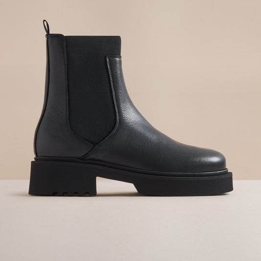 DAHLIA BLACK LEATHER CHELSEA BOOT