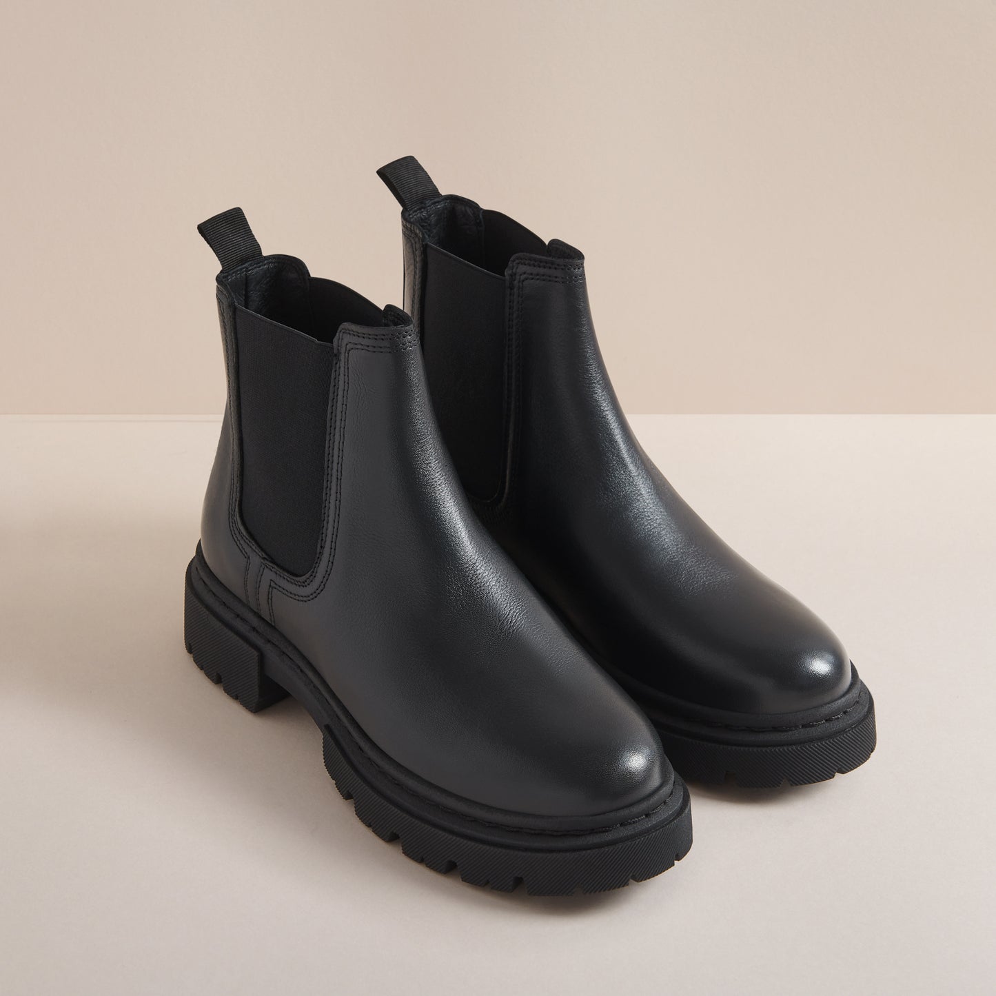 HARPER BLACK CHELSEA BOOT