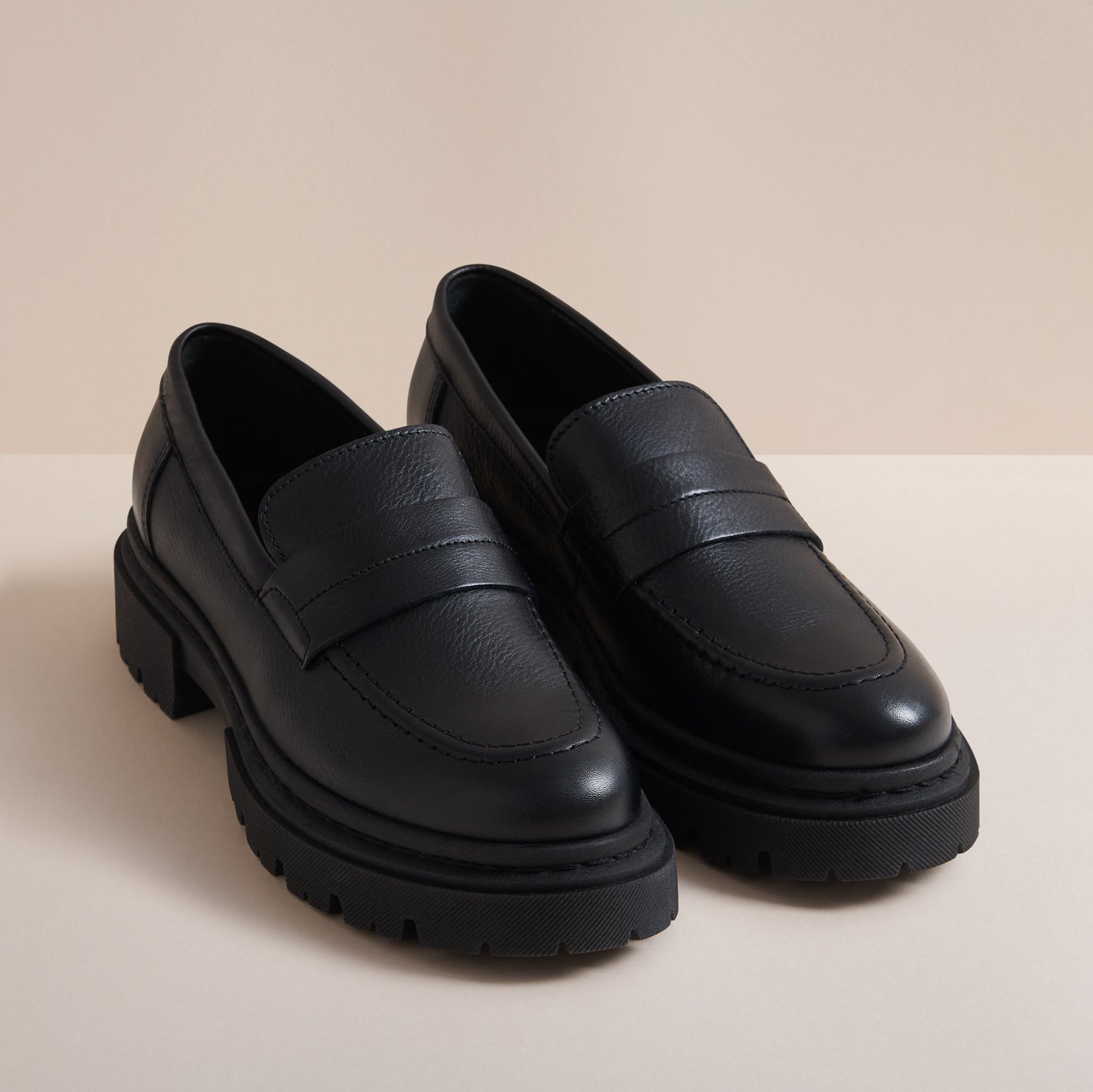 Hudson store black loafers